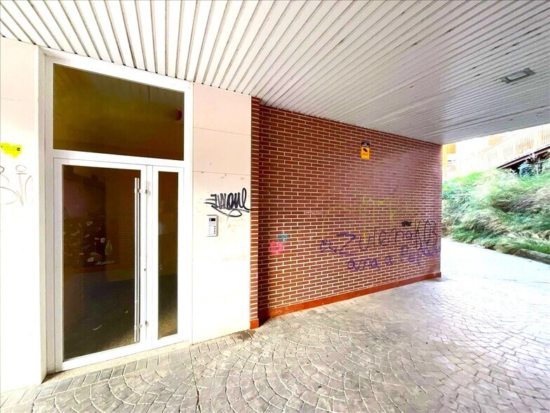 Local en Villamediana de Iregua en venta - Foto del edificio - Imagen 2 de 14