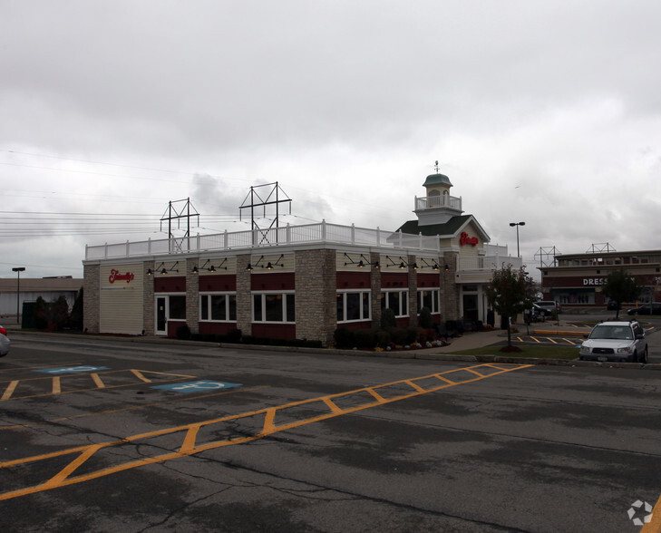 3560 Mckinley Pky, Buffalo, NY en alquiler - Foto del edificio - Imagen 2 de 2