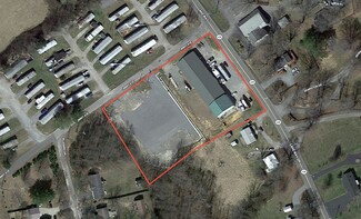 Más detalles para 653 Lakeway Dr, Russell Springs, KY - Naves en venta