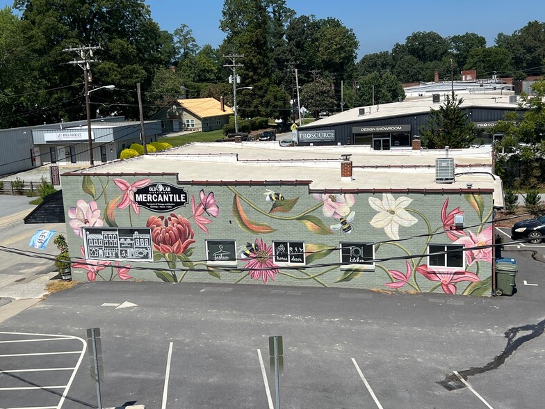 730 Locust St, Hendersonville, NC en alquiler - Foto del edificio - Imagen 3 de 36