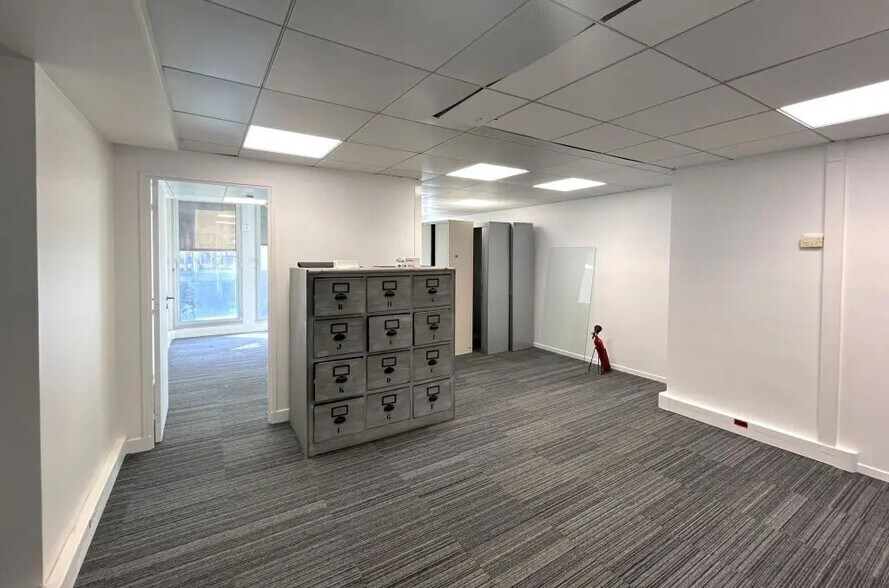 66 Avenue Des Champs Elysées, Paris en alquiler - Foto del interior - Imagen 3 de 4