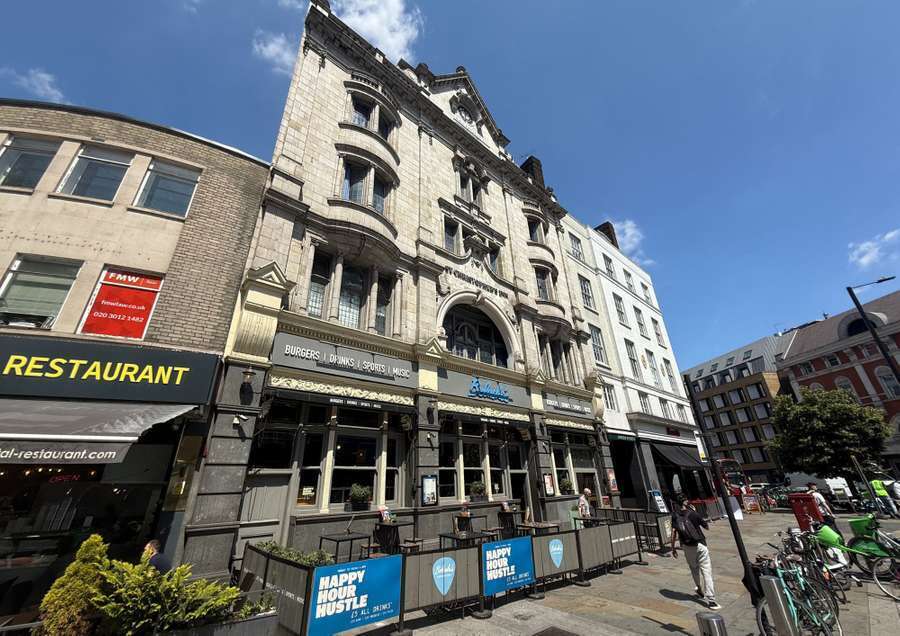 28 Hammersmith Broa, London en venta Foto del edificio- Imagen 1 de 2