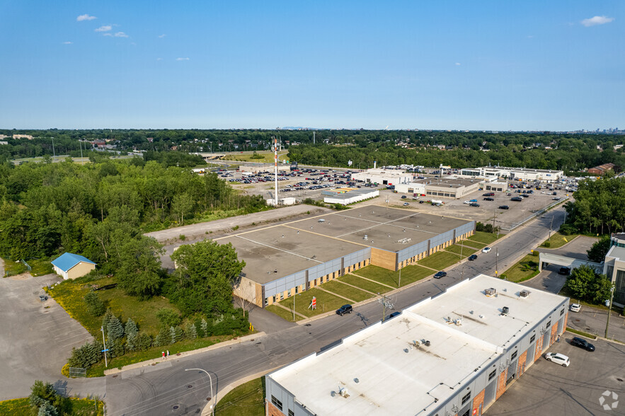 1959 Rue Notre-Dame-De-Fatima, Laval, QC en alquiler - Vista aérea - Imagen 3 de 4