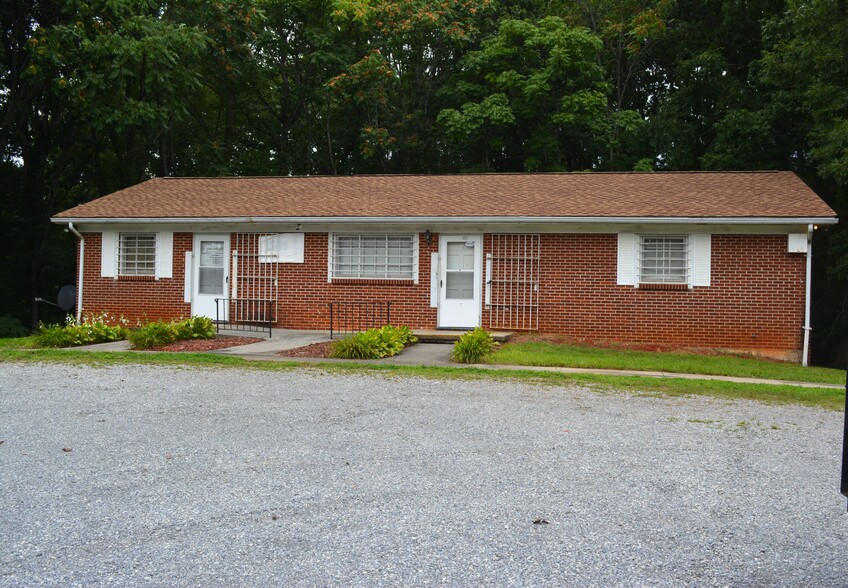 7151 Old Franklin Tpke, Glade Hill, VA en venta - Foto principal - Imagen 1 de 36