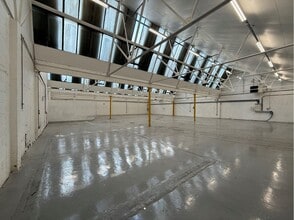 2 Courtenay Rd, Wembley en alquiler Foto del interior- Imagen 1 de 3