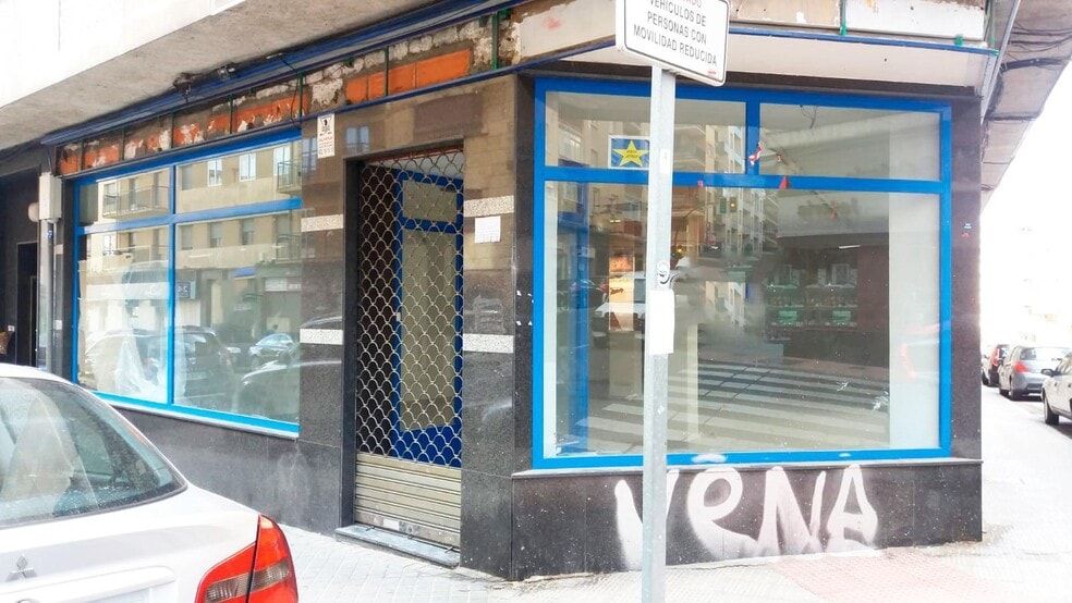 Local en Salamanca en venta - Foto del edificio - Imagen 2 de 4