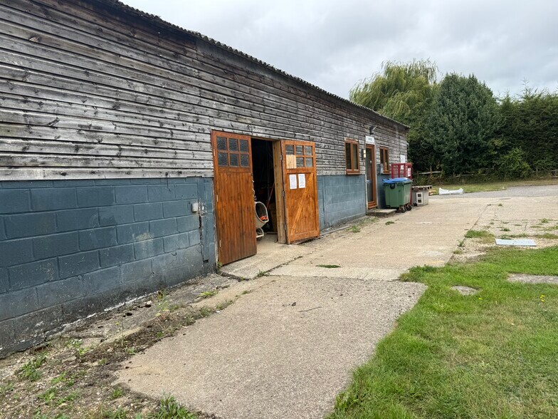 Unit 11 Crays Court, Goose Green, Pulborough en alquiler - Foto del edificio - Imagen 2 de 5
