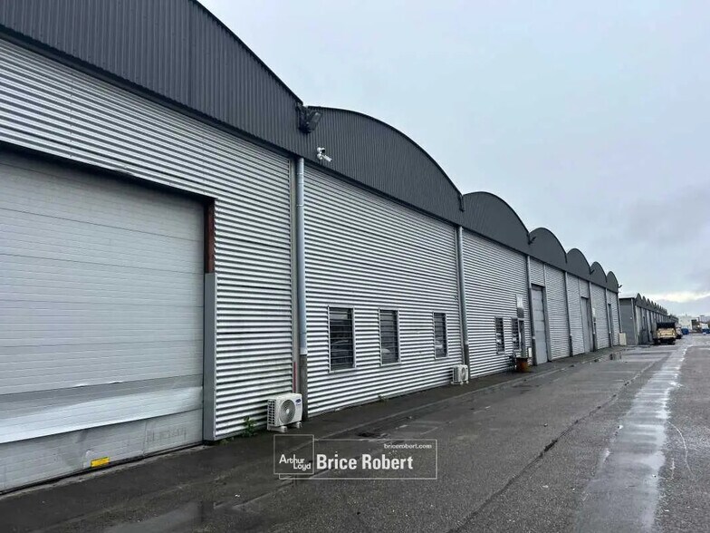 Oficina en Saint-Priest en alquiler - Foto del edificio - Imagen 1 de 6