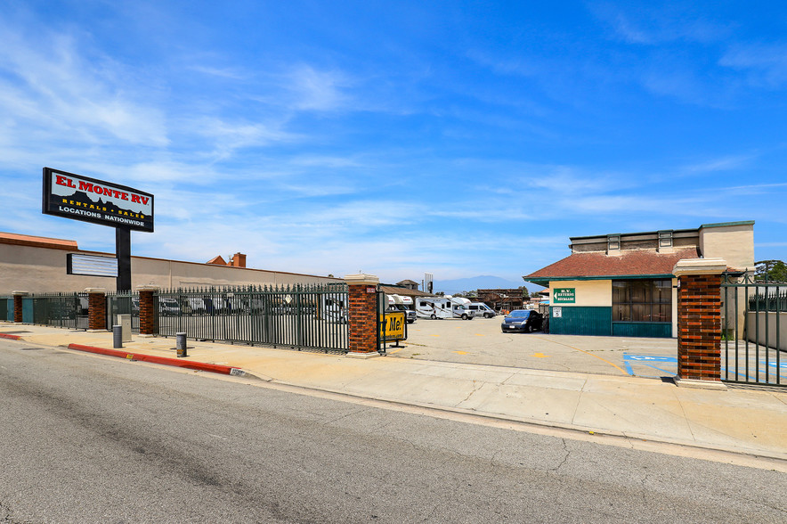 12102 Garvey Ave, El Monte, CA en alquiler - Foto del edificio - Imagen 3 de 9