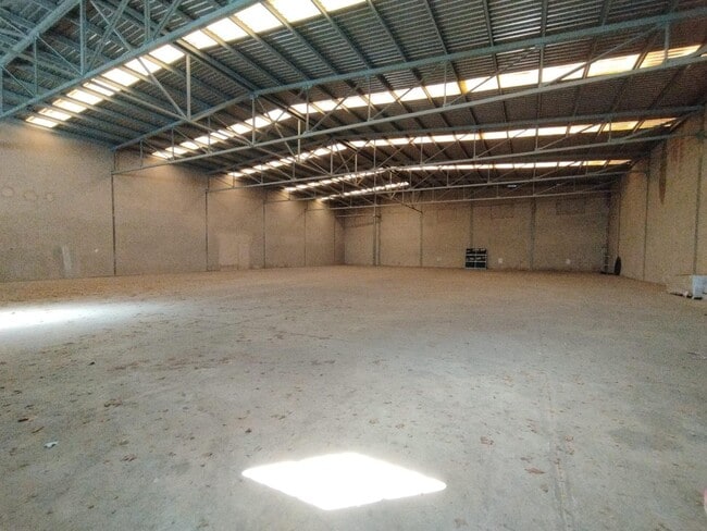 Más detalles de Nave en alquiler