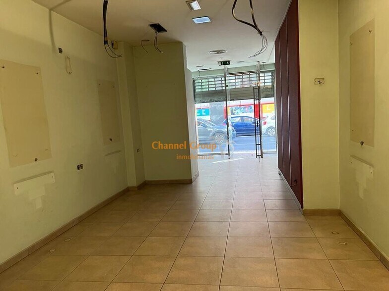 Local en Elche, Alicante en alquiler - Foto del edificio - Imagen 2 de 14