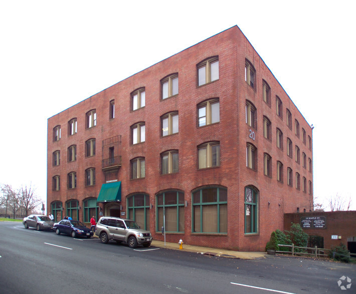 20 Maple St, Springfield, MA en alquiler - Foto del edificio - Imagen 2 de 55