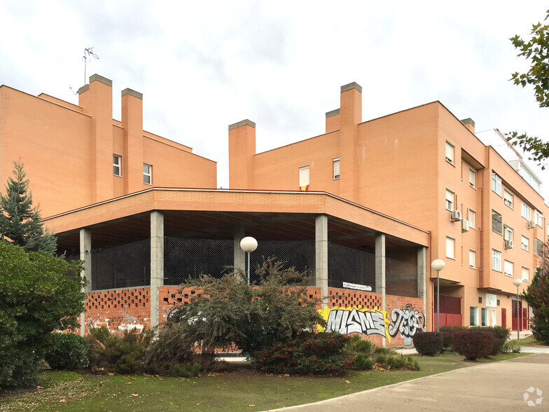 Avenida De Velázquez, 4, Rivas-Vaciamadrid, Madrid en alquiler - Foto del edificio - Imagen 3 de 3