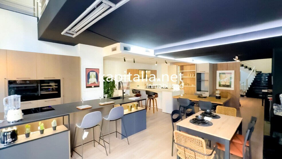 Local en Ontinyent, Valencia en alquiler - Foto del edificio - Imagen 2 de 18