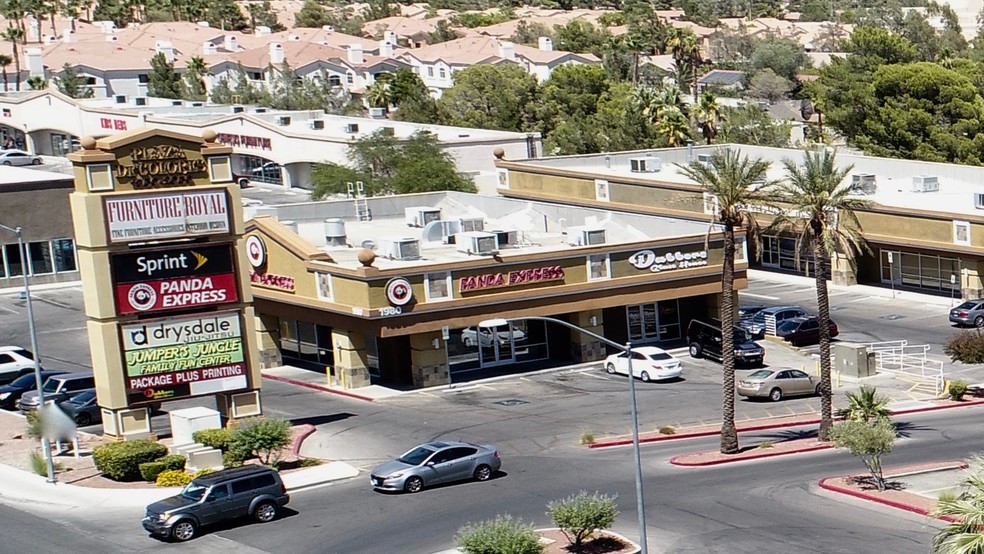 1950-2050 S Rainbow Blvd, Las Vegas, NV en alquiler - Foto del edificio - Imagen 2 de 6