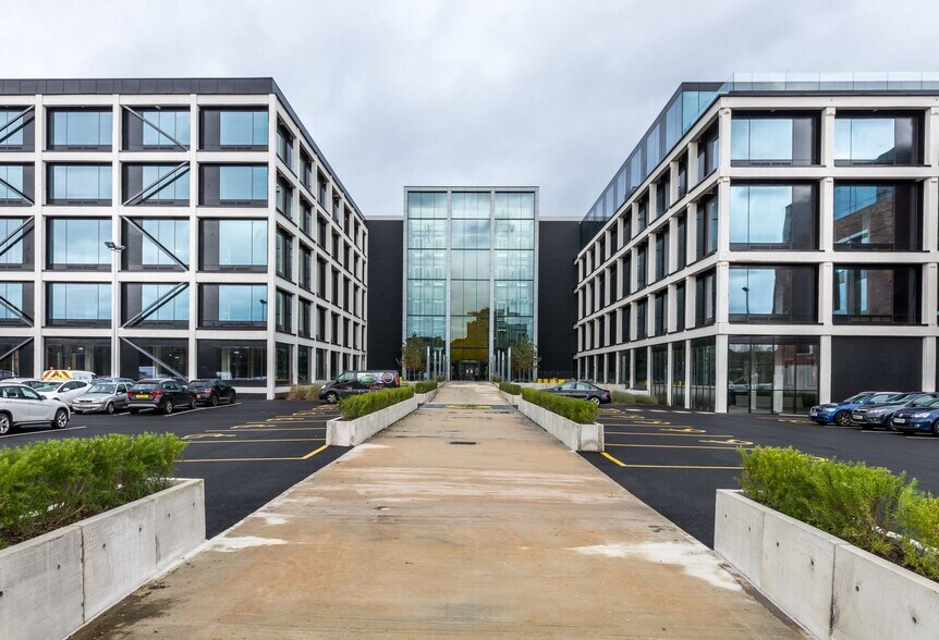 Colgate Ln, Salford en alquiler - Foto del edificio - Imagen 2 de 2