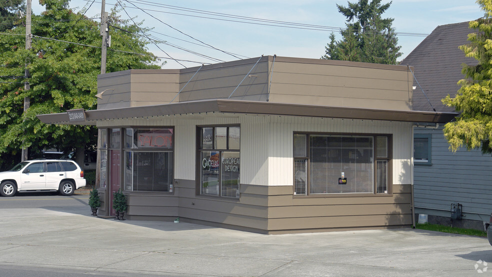 305 E Main Ave, Puyallup, WA en alquiler - Foto del edificio - Imagen 3 de 3