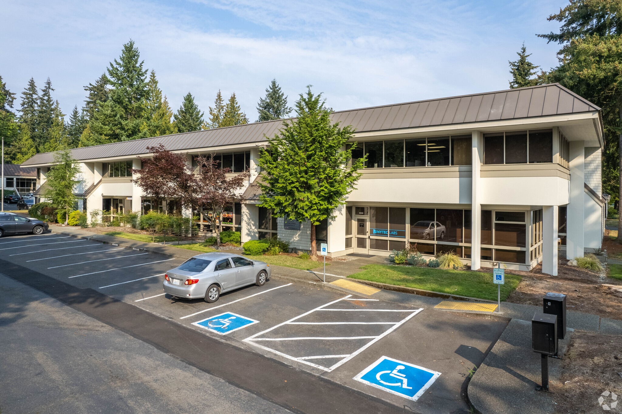 4002-4014 148th Ave NE, Redmond, WA en alquiler Foto del edificio- Imagen 1 de 15