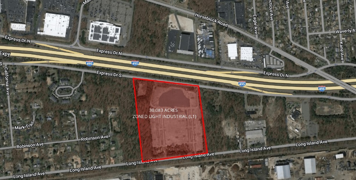 440 S Expressway Dr, Medford, NY en venta Foto del edificio- Imagen 1 de 6