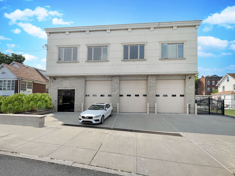 188 Van Buren St, Staten Island, NY en venta - Foto del edificio - Imagen 1 de 30