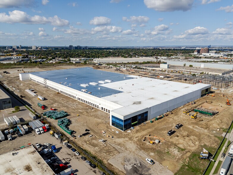 8000 Dixie Rd, Brampton, ON en alquiler - Foto del edificio - Imagen 3 de 6