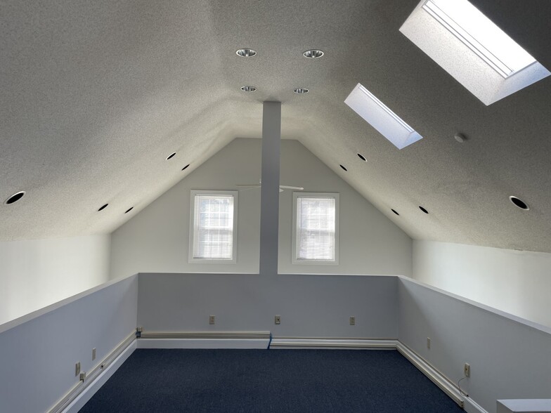 969 Hebron Ave, Glastonbury, CT en alquiler - Foto del interior - Imagen 3 de 16