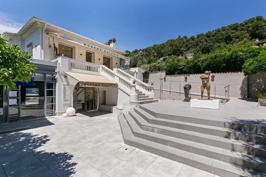 Flex en Saint-Paul-de-Vence en alquiler - Foto del edificio - Imagen 3 de 5