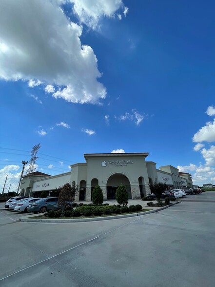 9360 N Sam Houston Pky E, Humble, TX en alquiler - Foto del edificio - Imagen 2 de 5