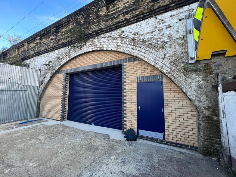 364-368 Winchelsea Rd, London en alquiler - Foto del edificio - Imagen 2 de 3