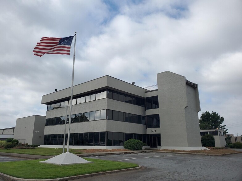 4350 Peachtree Industrial Blvd, Peachtree Corners, GA en alquiler - Foto principal - Imagen 1 de 1