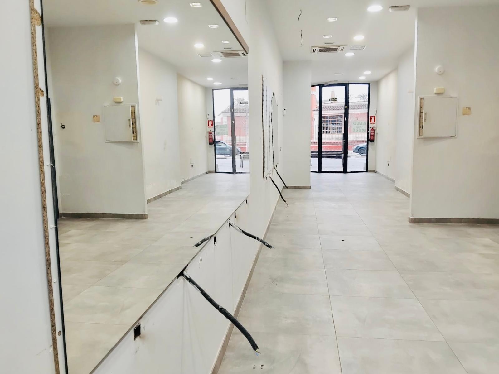 Local en Elche, Alicante en alquiler Foto del interior- Imagen 1 de 21
