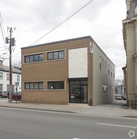 303 Mill St, Poughkeepsie, NY en venta - Foto principal - Imagen 3 de 34