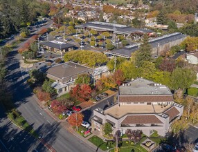 350 Ignacio Blvd, Novato, CA - VISTA AÉREA  vista de mapa