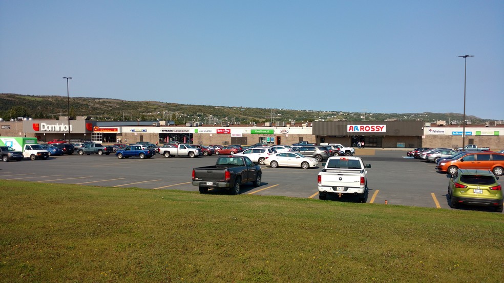 120 Columbus Dr, Carbonear, NL en alquiler - Foto del edificio - Imagen 2 de 2