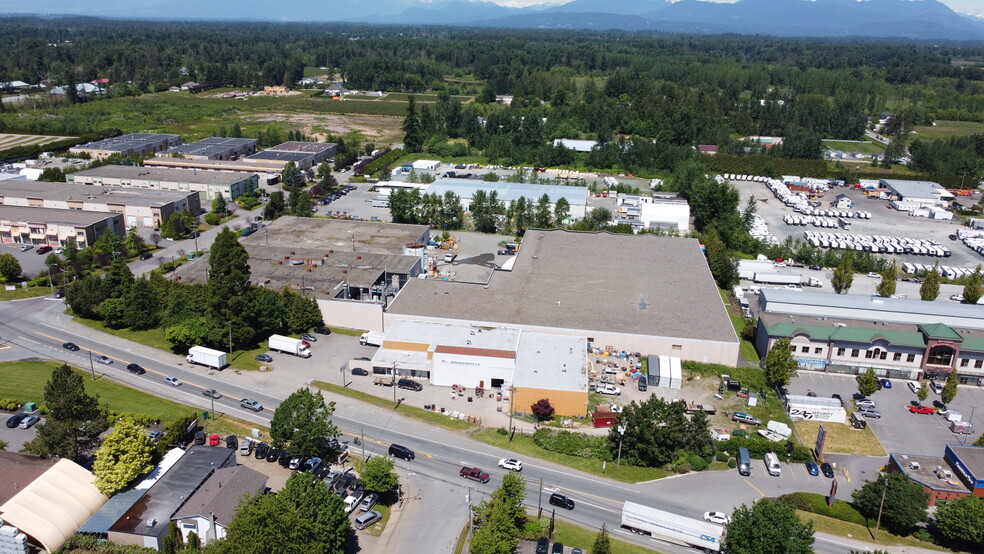 26251 Fraser Hwy, Langley, BC en alquiler - Foto del edificio - Imagen 1 de 6