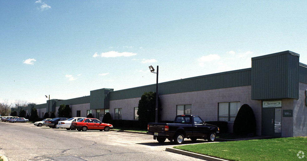 875 Industrial Hwy, Cinnaminson, NJ en alquiler - Foto del edificio - Imagen 2 de 9