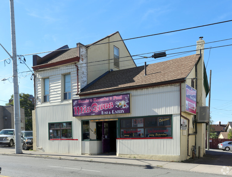 103 Geneva St, St Catharines, ON en venta - Foto principal - Imagen 2 de 2