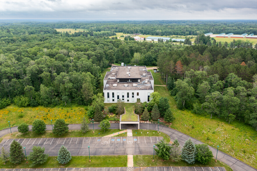 6436 County Road 11, Pequot Lakes, MN en venta - Foto del edificio - Imagen 2 de 21