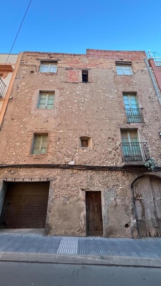 Edificio residencial en Constantí, Tarragona en venta - Foto del edificio - Imagen 2 de 7