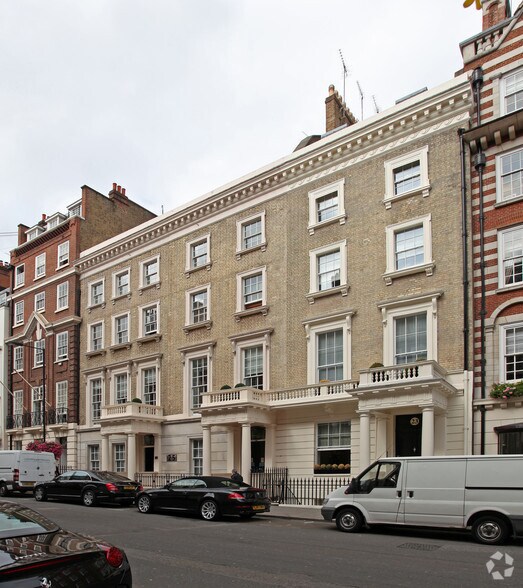 24 Brooks Mews, London en alquiler - Foto del edificio - Imagen 2 de 4