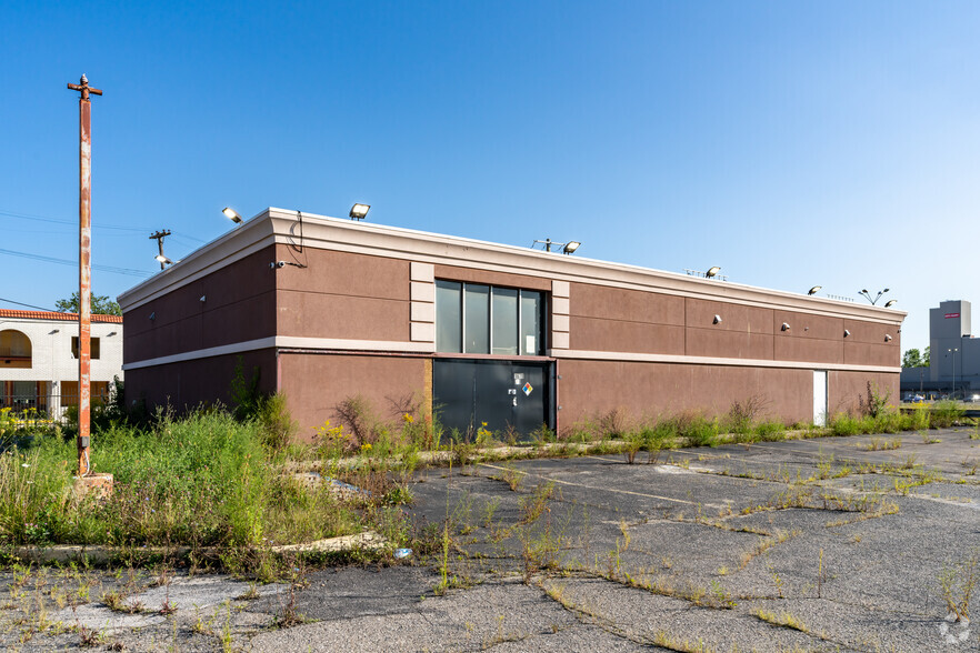 1680 E Grand Blvd, Detroit, MI en alquiler - Foto del edificio - Imagen 1 de 9