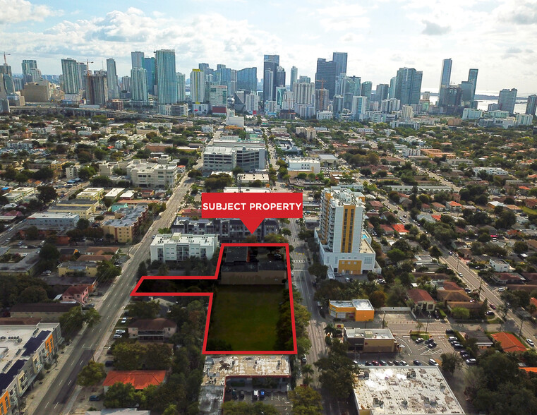 901 SW 8th St, Miami, FL en venta - Foto principal - Imagen 1 de 11