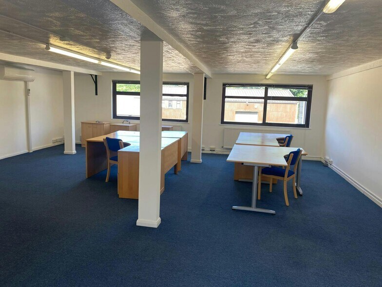 Reading Rd, Reading en alquiler - Foto del edificio - Imagen 2 de 8