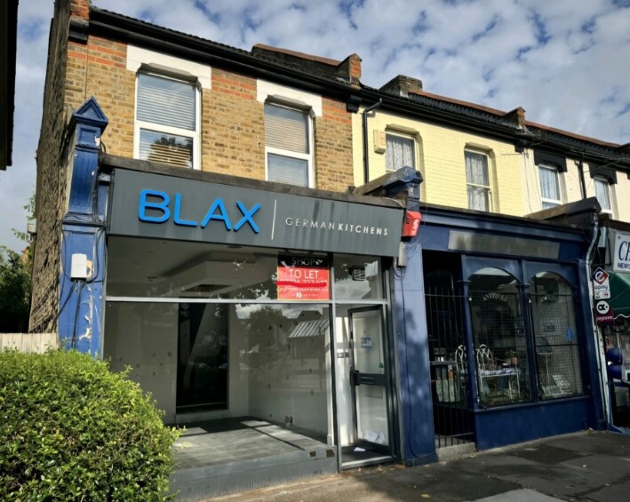 64 Chase Side, Enfield en alquiler - Foto del edificio - Imagen 2 de 4