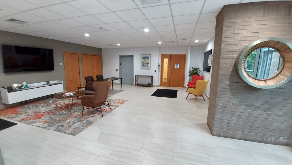 7 McKee Pl, Cheshire, CT en alquiler - Foto del interior - Imagen 2 de 13