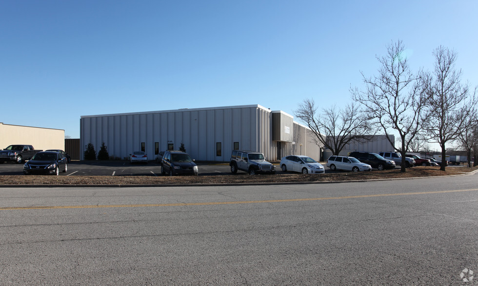 9801-9851 Industrial Blvd, Lenexa, KS en venta - Foto principal - Imagen 1 de 3