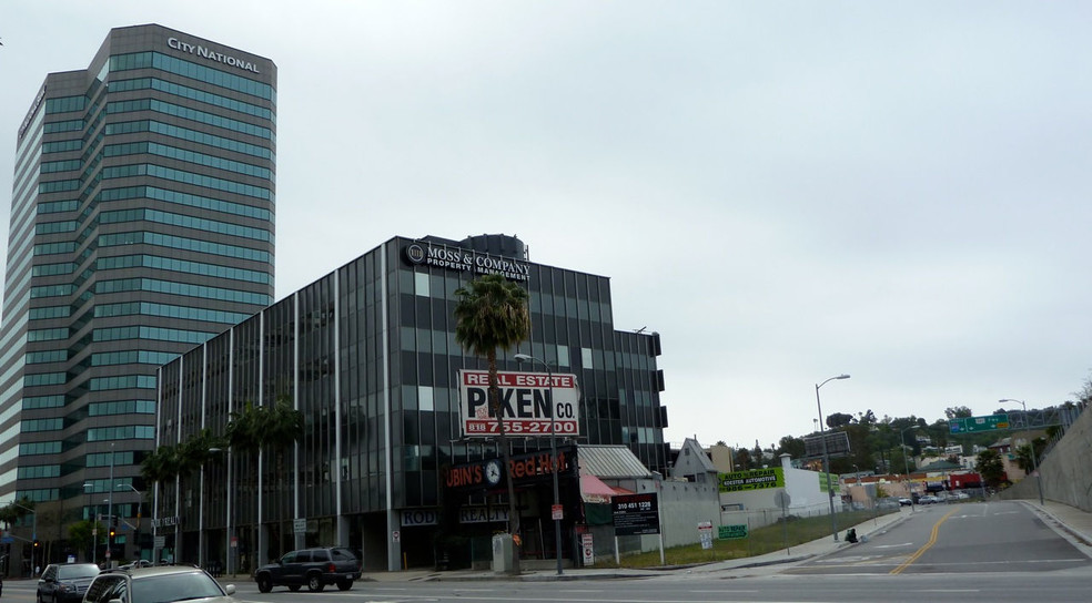 15322 Ventura Blvd, Sherman Oaks, CA en alquiler - Foto del edificio - Imagen 2 de 4