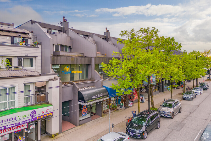 2670-2698 W Broadway, Vancouver, BC en alquiler - Foto del edificio - Imagen 2 de 6