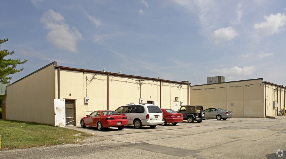 100-176 Four Seasons Shopping Ctr, Chesterfield, MO en alquiler - Foto del edificio - Imagen 3 de 8