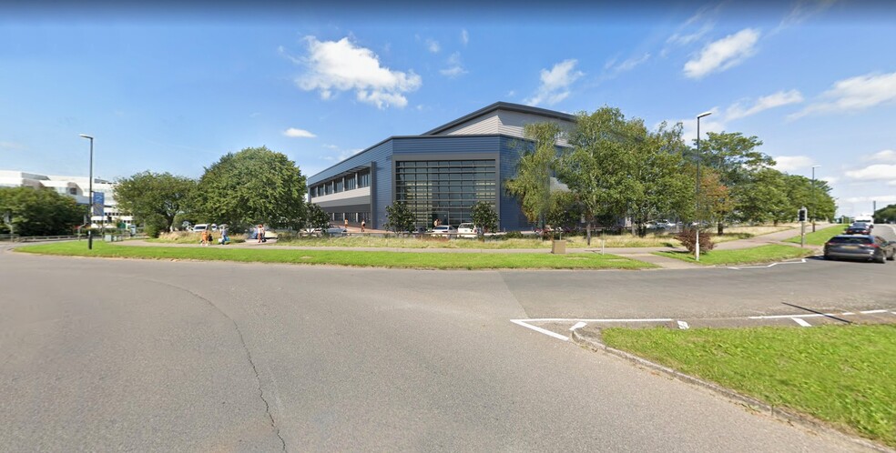 Fleming Way, Crawley en alquiler - Foto del edificio - Imagen 2 de 2